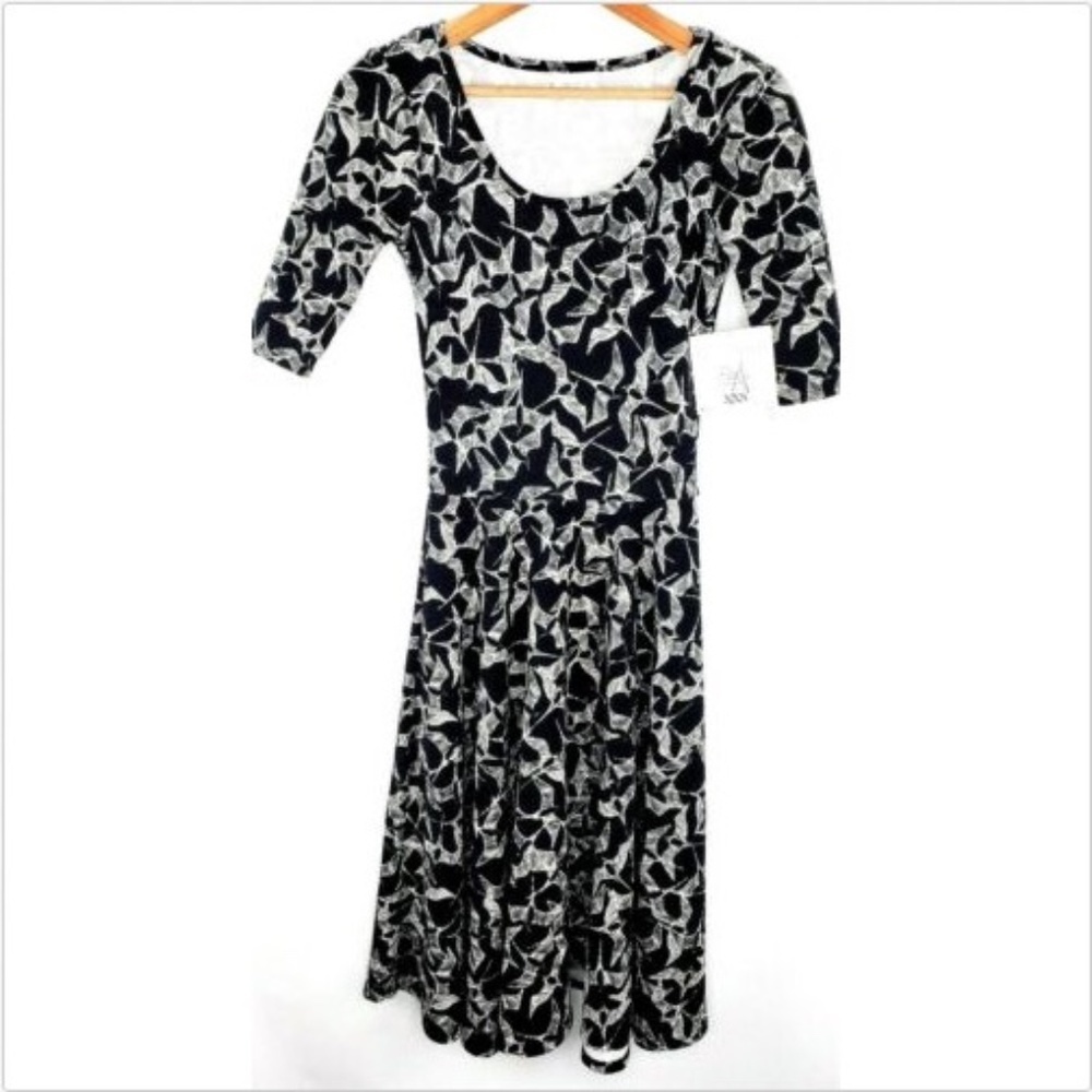 NWT LuLaRoe Dress Nicole Women Sz XXS Black White